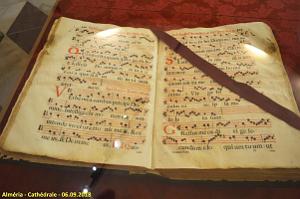 28 LA CATHEDRALE ET LE FORTERESSE DE L INCARNATION (122)